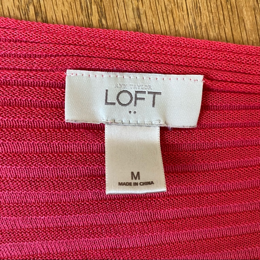 LOFT • Beautiful Lipstick Pink Subtle Stripe Top - Size M - Picture 3 of 14